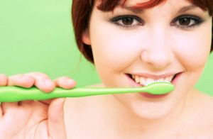 Натуральные компоненты в зубной пасте