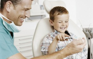 Первый визит к детскому стоматологу
