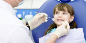 Первый визит ребенка к стоматологу